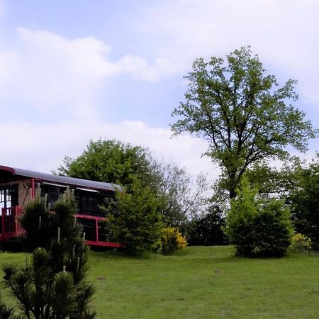 Les Roulottes Et Cabanes Du Livradois Cunlhat 外观 照片