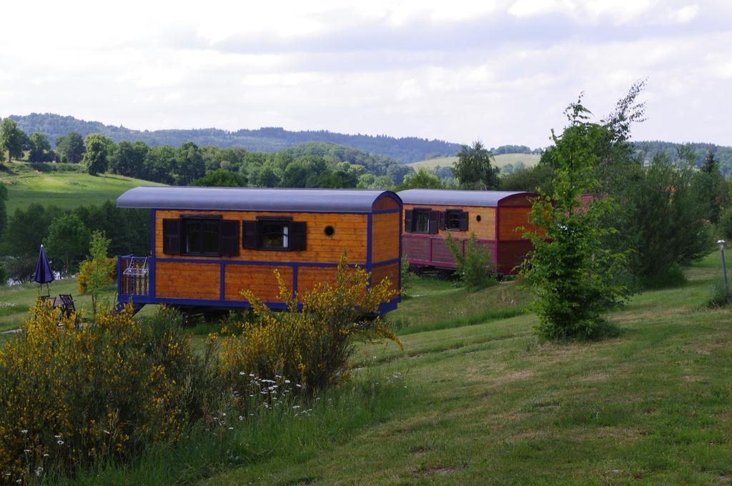 Les Roulottes Et Cabanes Du Livradois Cunlhat 外观 照片