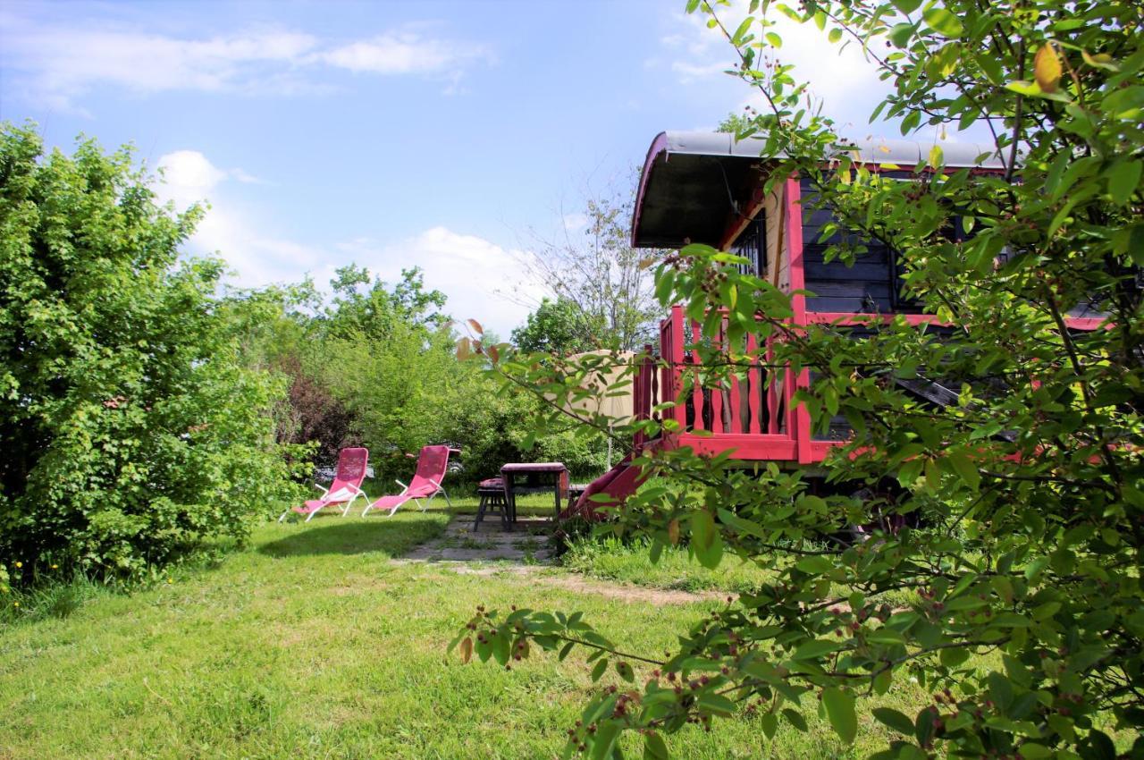 Les Roulottes Et Cabanes Du Livradois Cunlhat 外观 照片