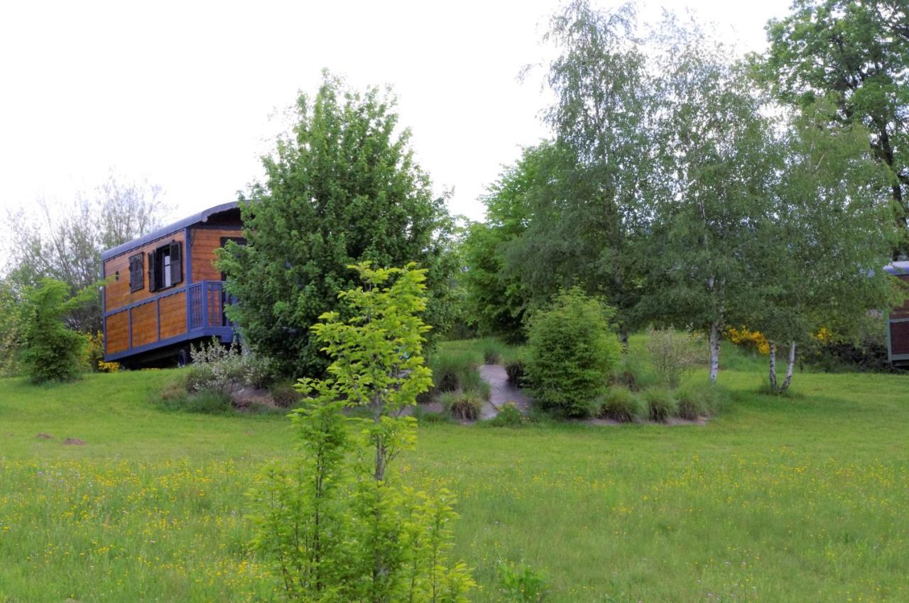 Les Roulottes Et Cabanes Du Livradois Cunlhat 外观 照片
